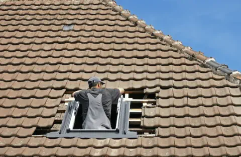 Pose de velux - Ainay-le-Château